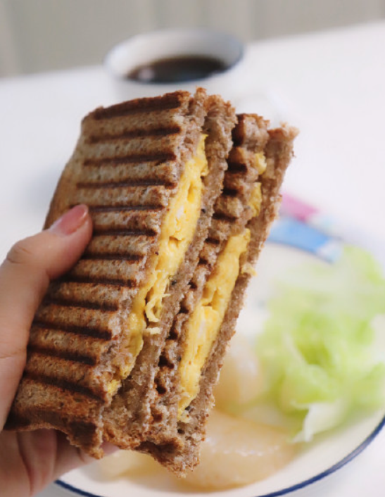 今日早餐·全谷物煎蛋帕尼尼6965 作者:从终。 帖子ID:16959 今日,早餐,煎蛋,帕尼尼