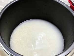 电饭煲腊肠焖饭8621 作者:莹小胖 帖子ID:17530 电饭煲,腊肠,焖饭