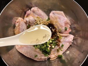 蒜香炸鸡翅2923 作者:莹小胖 帖子ID:23363 炸鸡翅