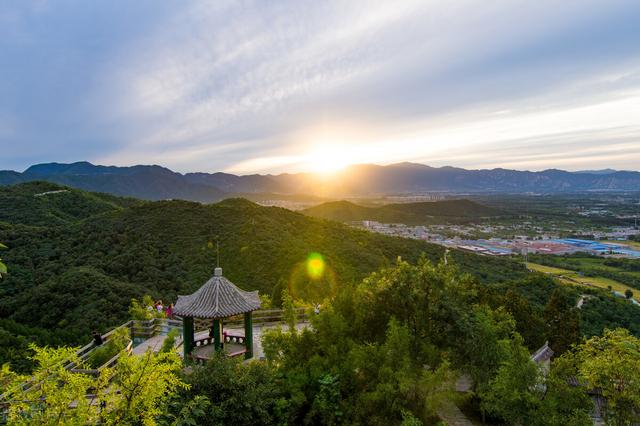 中秋去哪玩？10个宝藏爬山好去处，带上家人一起去爬山吧1752 作者:固安攻略 帖子ID:116746 中秋,去哪,宝藏,爬山,好去处