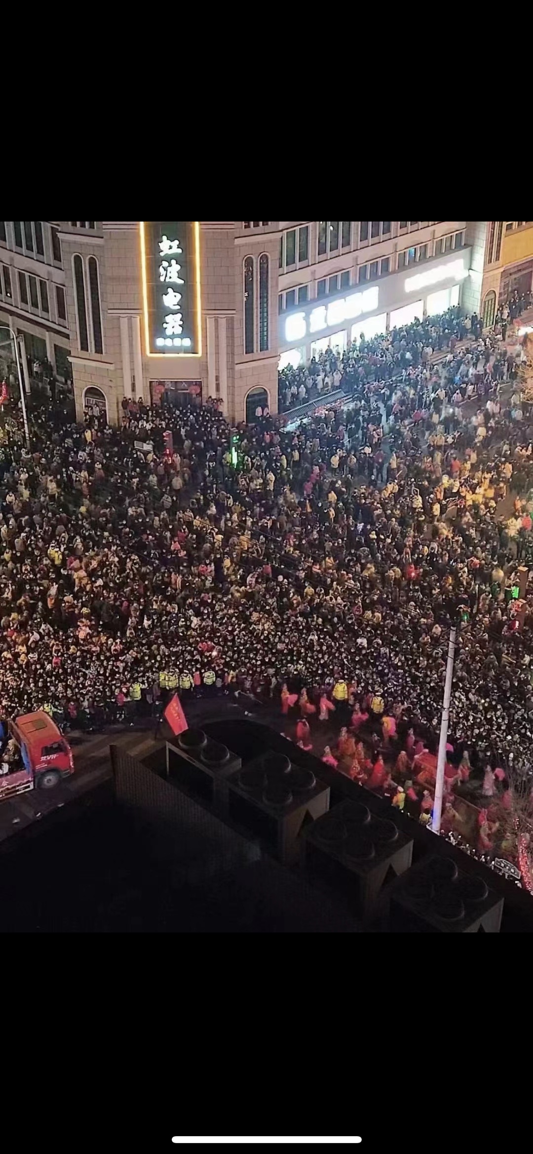 【晚8点红包】元宵灯会开幕！你到现场了吗？评论区1人1张图证明你在逛灯会吧~3664 作者:真君子 帖子ID:174947 