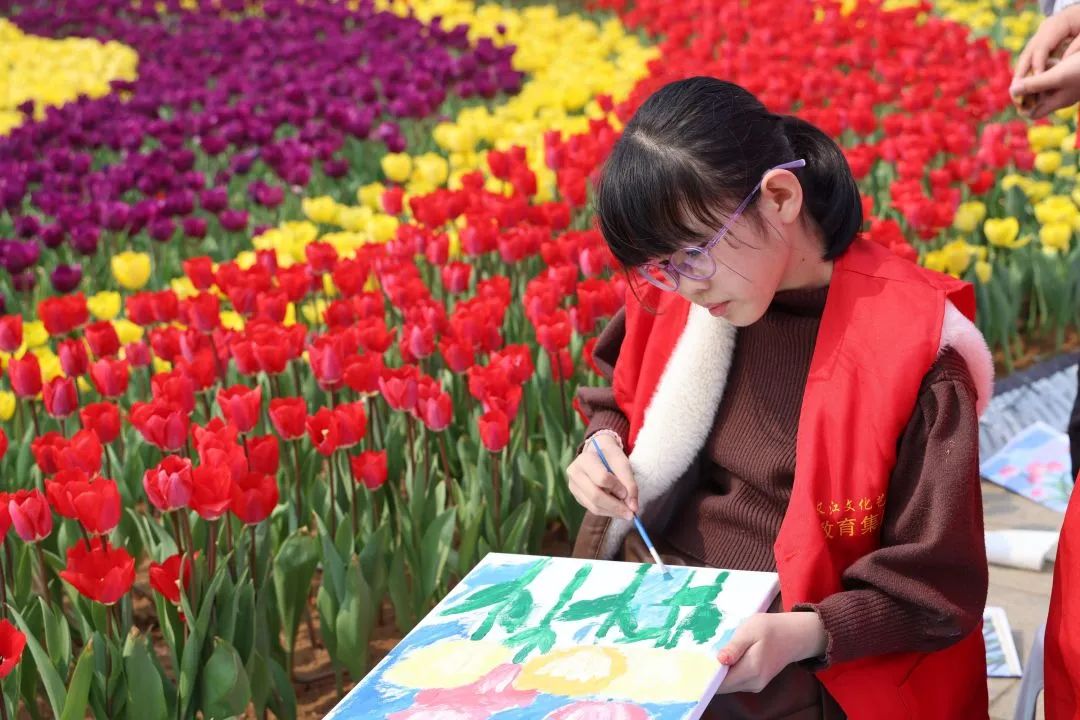 春花“顶流”上线！来这里和郁金香花海撞个满怀~4386 作者:一寸月光 帖子ID:198275 春花,上线,这里,金香花,花海